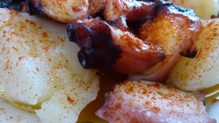 Pulpo con cachelos