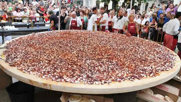 Fiesta del Pulpo de Carballi&ntilde;o 2022: programaci&oacute;n y horarios. Foto: Pinterest.