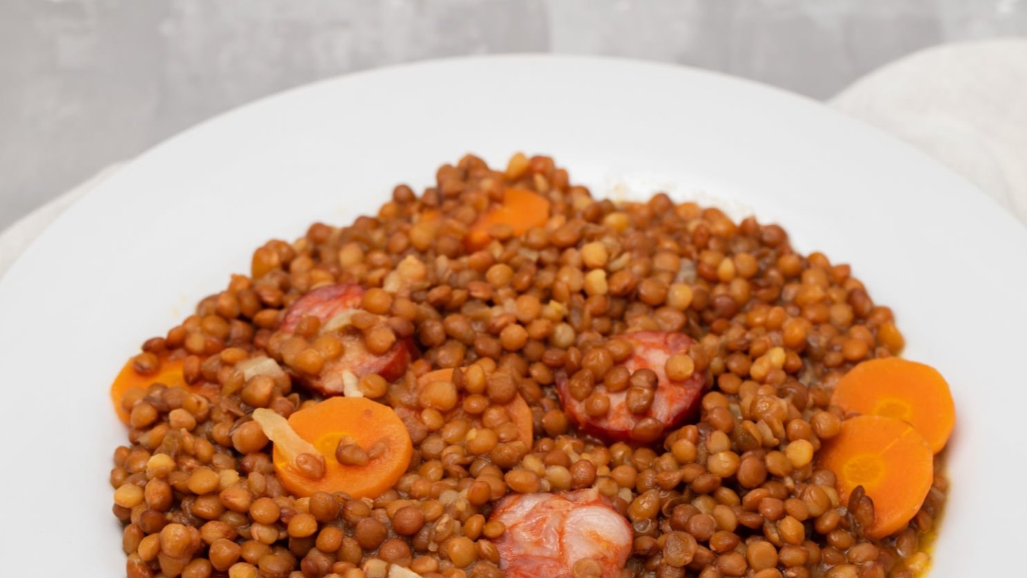 Lentejas con pulpo: La receta f&aacute;cil y sabrosa de lentejas que no podr&aacute;s dejar de hacer
